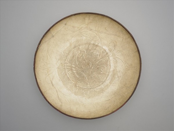 吉州窯 白瓷蓮瓣紋碗