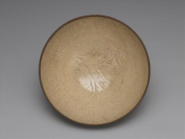 吉州窯 白瓷花草紋碗