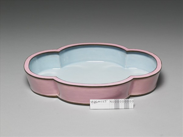 銅胎畫琺瑯海棠式花盆