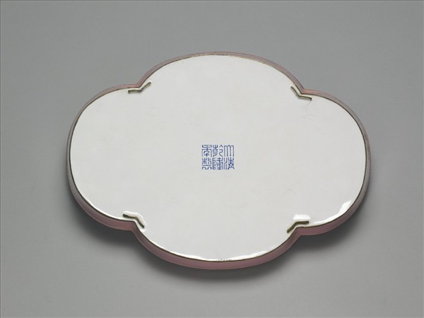 銅胎畫琺瑯海棠式花盆