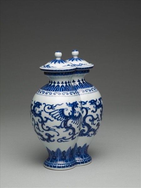青花龍鳳紋雙連蓋罐