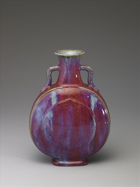 爐鈞釉雙耳杏葉瓶