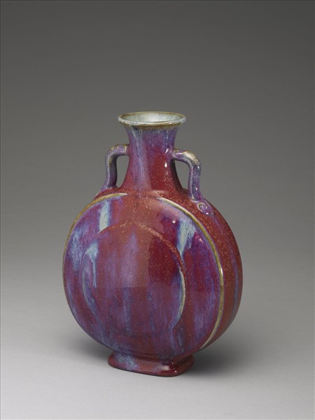 爐鈞釉雙耳杏葉瓶