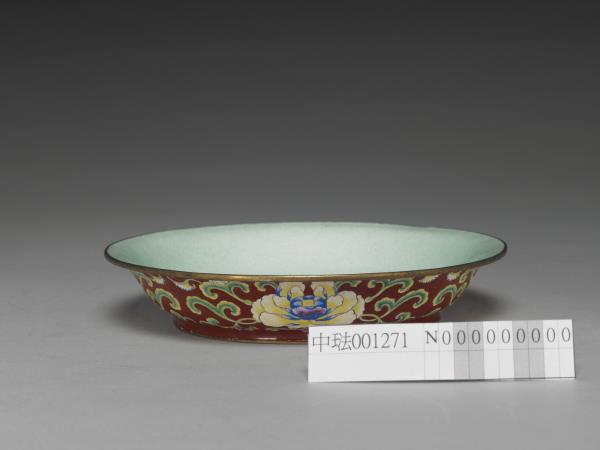 銅胎畫琺瑯紅地花卉紋盤