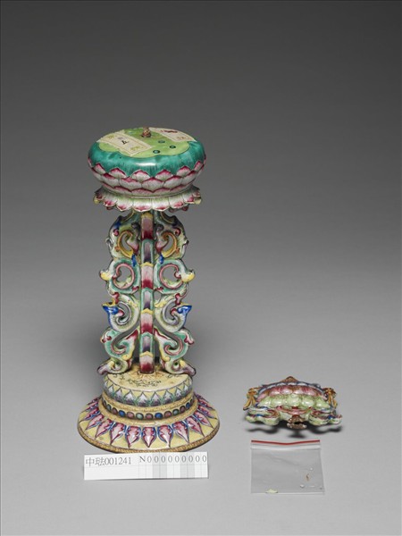 銅胎畫琺瑯五彩八寶（寶幢）