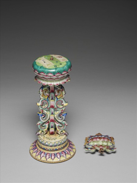 銅胎畫琺瑯五彩八寶（寶幢）