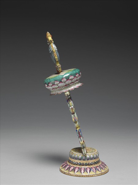 銅胎畫琺瑯五彩八寶（雙魚）