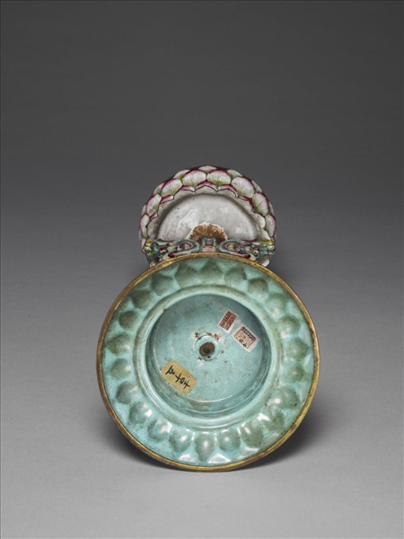 銅胎畫琺瑯五彩八寶（雙魚）