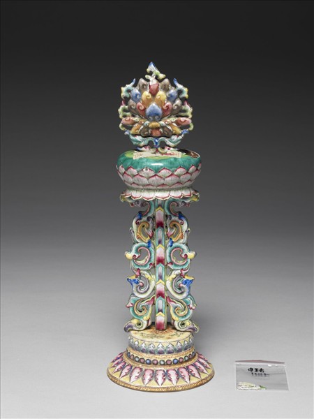 銅胎畫琺瑯五彩八寶（蓮花）