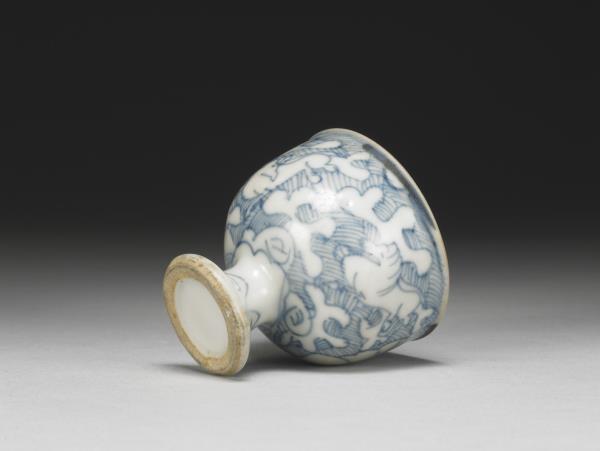 青花海獸紋高足杯- 故宮