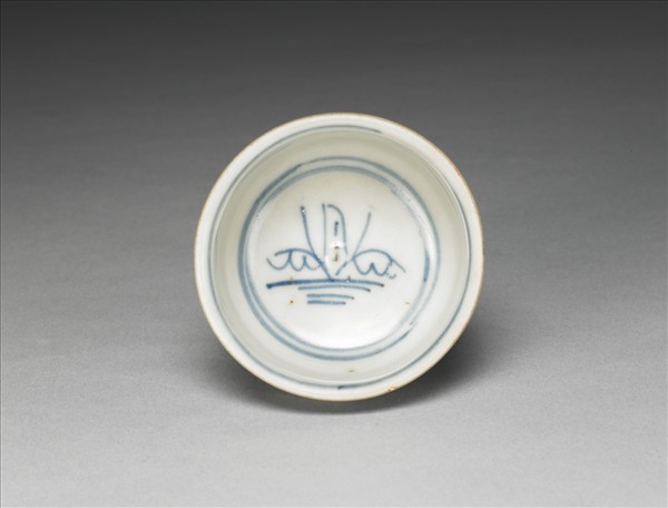 青花海獸紋高足杯- 故宮