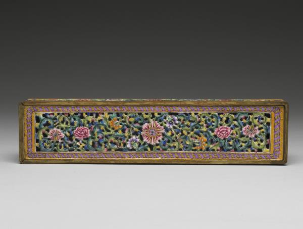 銅胎畫琺瑯番蓮紋爐