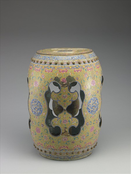 銅胎畫琺瑯黃地花草紋坐墩