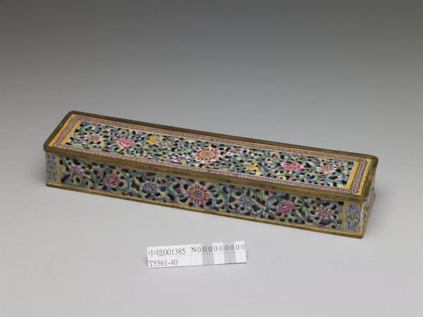 銅胎畫琺瑯番蓮紋爐