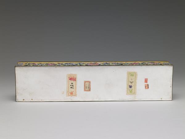 銅胎畫琺瑯番蓮紋爐