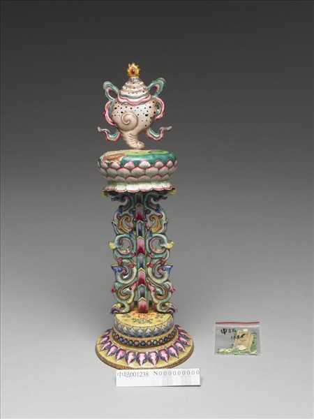 銅胎畫琺瑯五彩八寶（法螺）