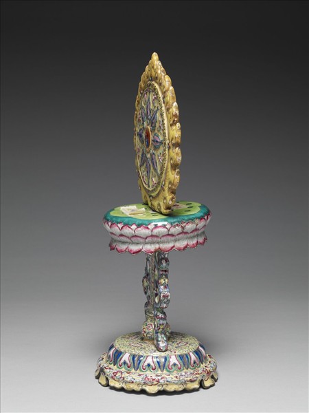 銅胎畫琺瑯法輪