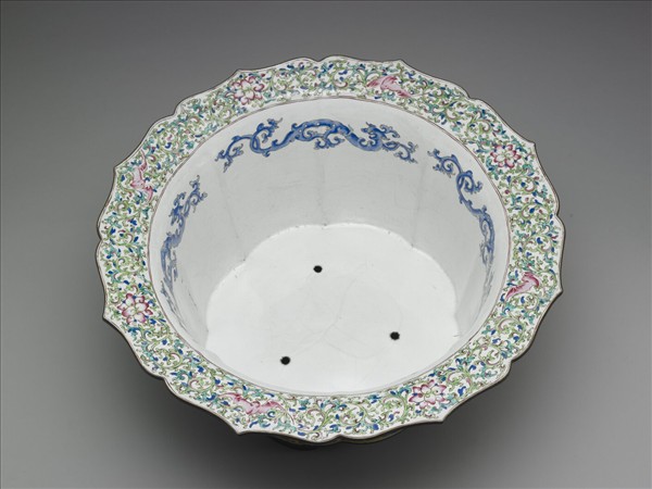 銅胎畫琺瑯開光福壽圖花盆