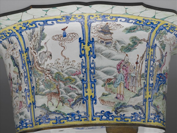 銅胎畫琺瑯開光福壽圖花盆