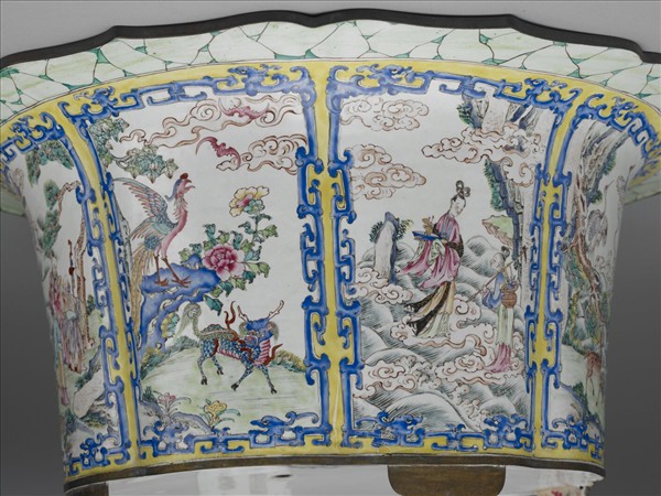 銅胎畫琺瑯開光福壽圖花盆