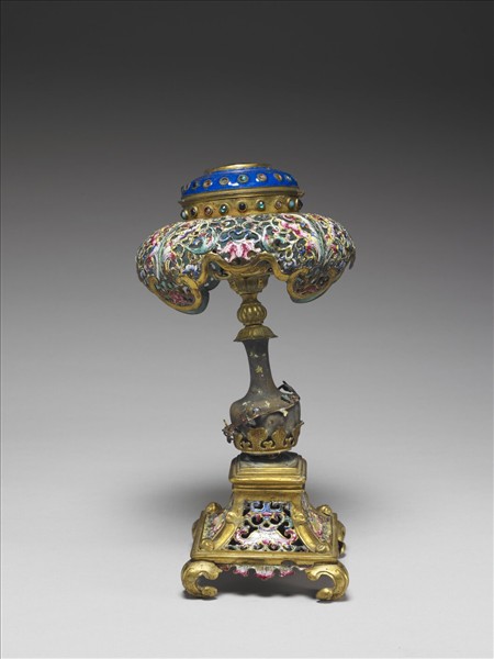 銅胎畫琺瑯鏤空花葉紋冠架