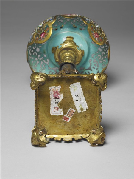 銅胎畫琺瑯鏤空花葉紋冠架