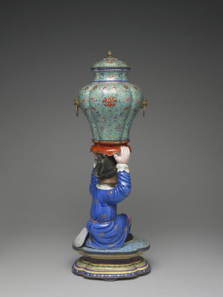 銅胎畫琺瑯洋人托寶