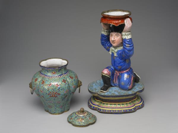 銅胎畫琺瑯洋人托寶