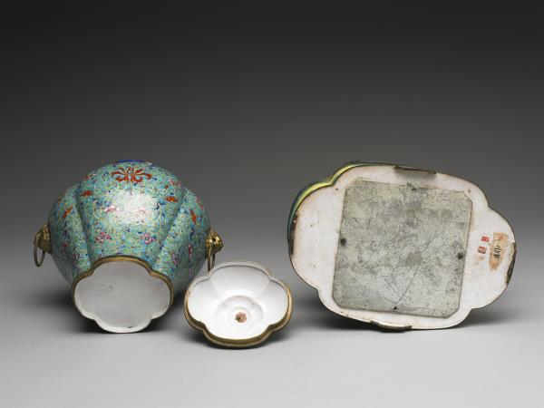 銅胎畫琺瑯洋人托寶