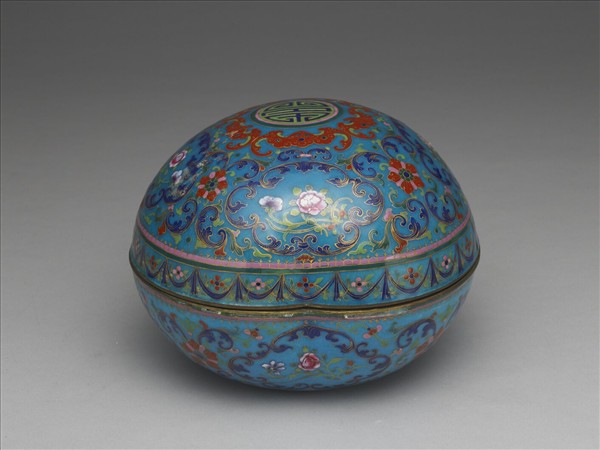 銅胎畫琺瑯桃式五福捧壽盒