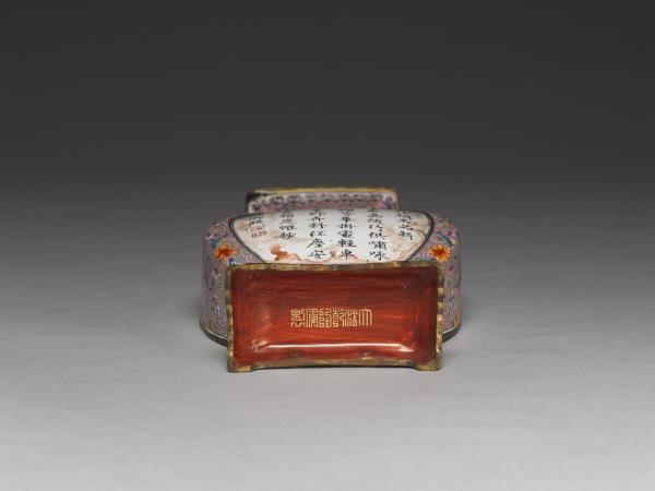 銅胎畫琺瑯開光御製詩文轎瓶