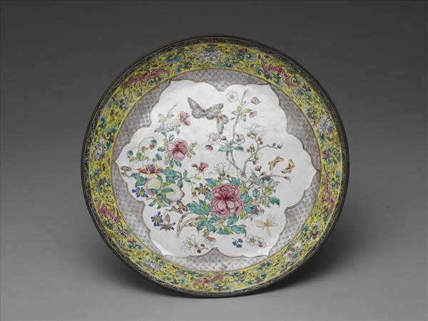 銅胎畫琺瑯黃地開光花卉盤