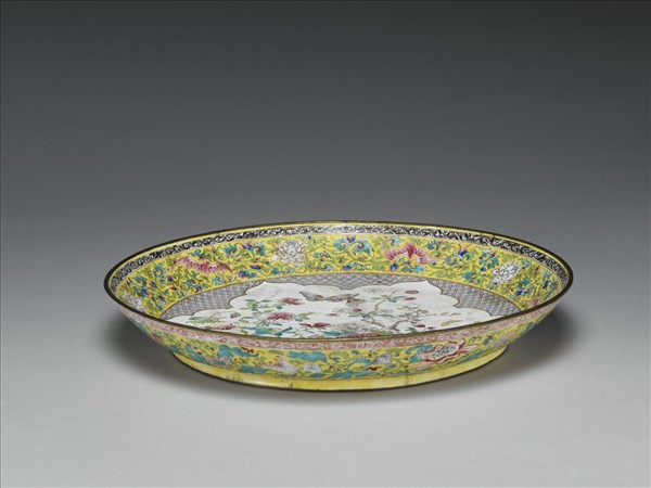 銅胎畫琺瑯黃地開光花卉盤