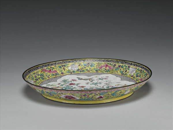 銅胎畫琺瑯黃地開光花卉盤