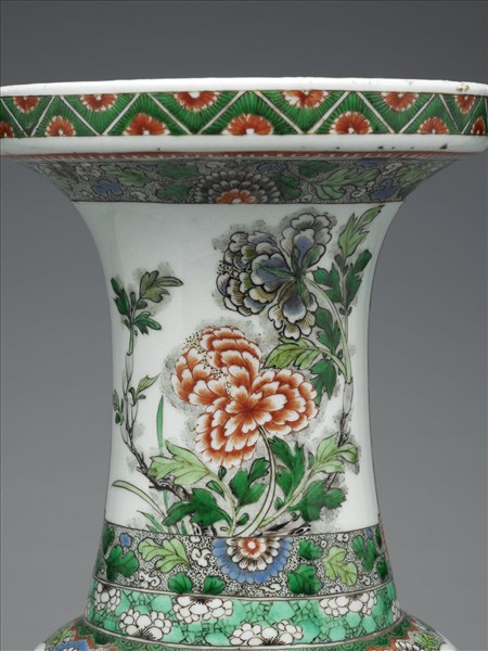 五彩開光花鳥尊