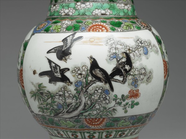 五彩開光花鳥尊