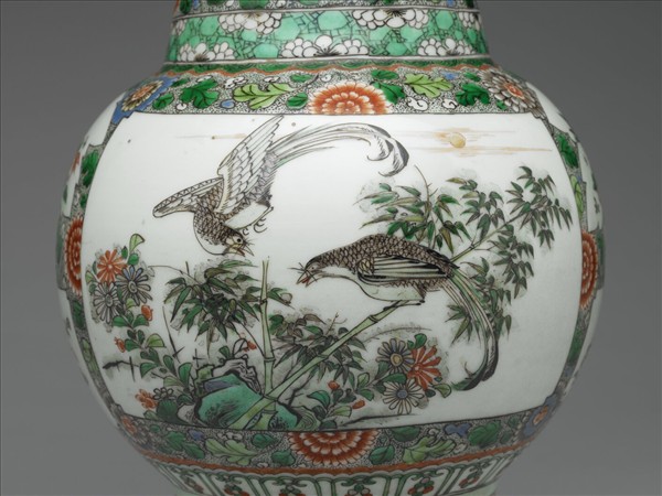 五彩開光花鳥尊