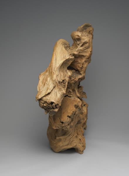 木雕公孫大娘舞劍器