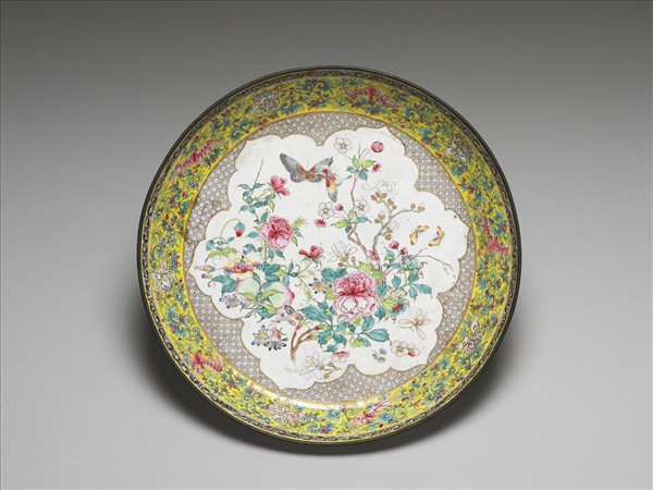 銅胎畫琺瑯黃地開光花卉盤
