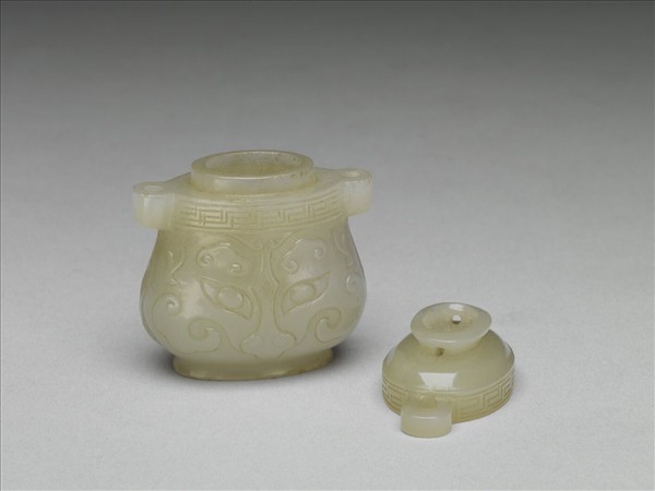 玉仿古獸面紋蓋壺