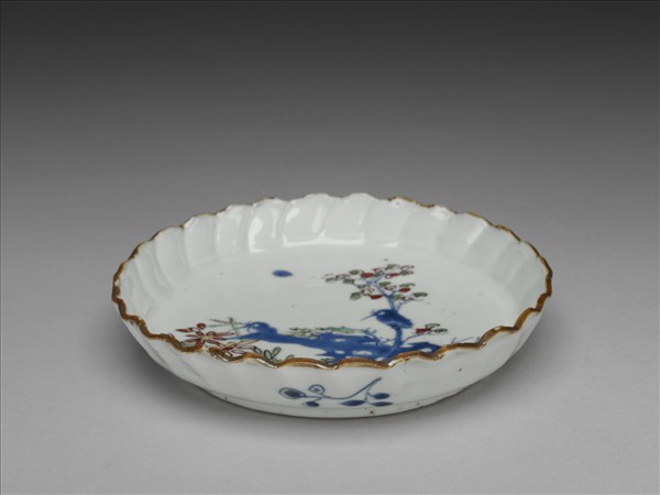 五彩花鳥紋花式盤