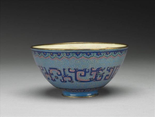 銅胎畫琺瑯龍紋碗