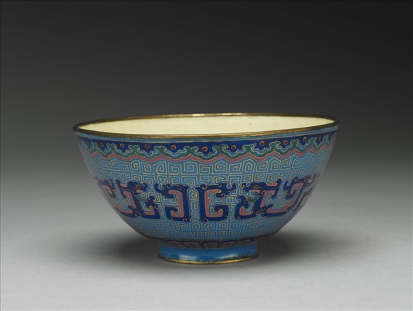 銅胎畫琺瑯龍紋碗