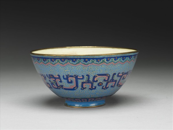 銅胎畫琺瑯龍紋碗