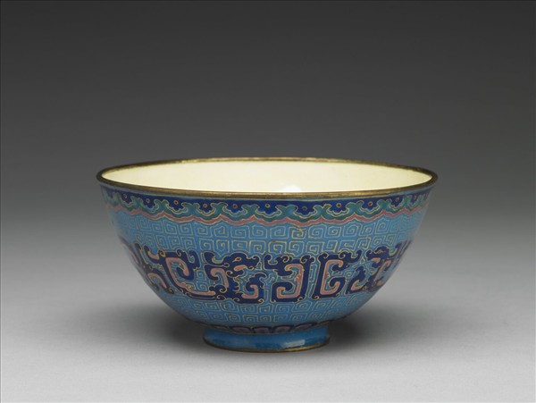 銅胎畫琺瑯龍紋碗