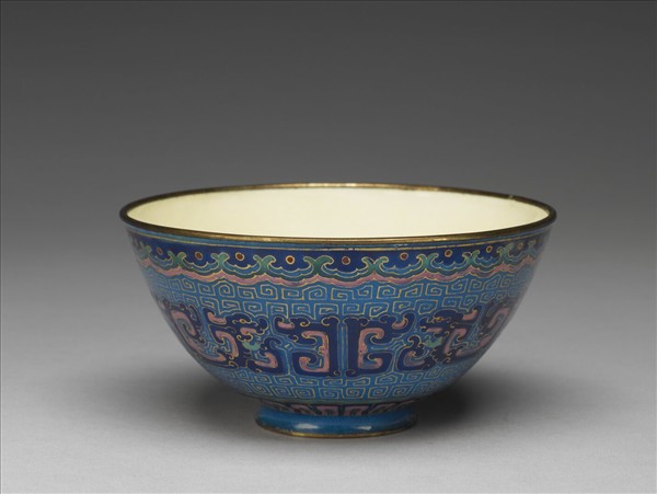 銅胎畫琺瑯龍紋碗