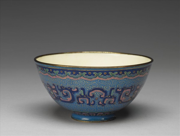 銅胎畫琺瑯龍紋碗