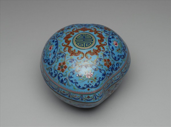 銅胎畫琺瑯桃式盒