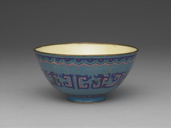 銅胎畫琺瑯龍紋碗