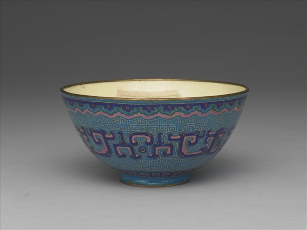 銅胎畫琺瑯龍紋碗